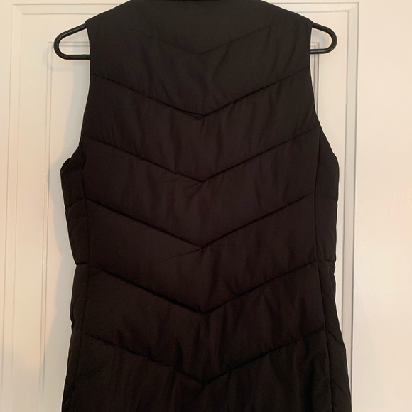 Black puffer vest - Picture 4 of 4